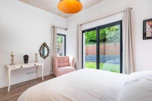 Villas La Moderne - Modern house with pool and garden : photos des chambres
