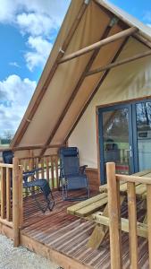 Campings les cabanes du tertre : photos des chambres
