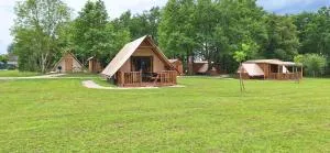 les cabanes du tertre - 谢韦尔尼