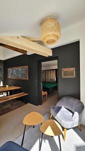 B&B / Chambres d'hotes Le chene fleuri : photos des chambres