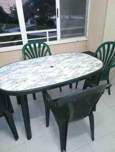 Apartamento segunda línea de playa con piscina