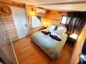Campings Chalet, Oasis et vue mer,proxi circuit Paul Ricard : photos des chambres