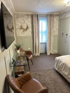 The Blackhorse Accommodation - Creebridge