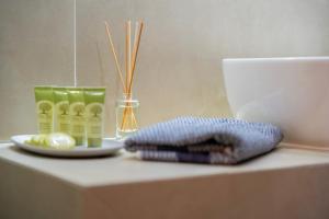 SithoniaRS 2nd Floor Center Apartment with amazing Seaview