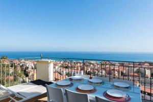 Villas Magnifique Villa d-epoque vue mer, plage a 12 min a pieds : photos des chambres