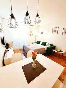 Urban City Apartment Vikttoria 2025