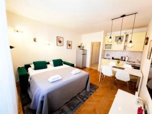 Urban City Apartment Vikttoria 2025