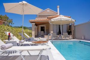 Cosmos Villas Spyridoula