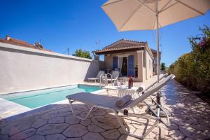 Cosmos Villas Angelina