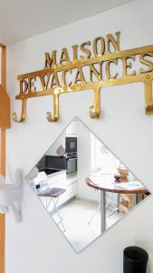 PN 84, Maison 4-6 personnes , jardin , plage et centre ville à 15 min à pied