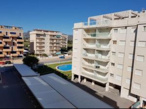 Apartamento con piscina a 200 metros playa