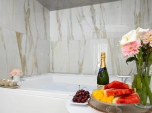 La Perla Luxury Rooms