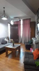 უმშვენიერესი ბინა და ზაფხულში აუზი სტუმრებისთვის