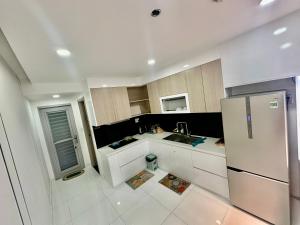 Căn Hộ 3 Phòng Ngủ (Three-Bedroom Apartment)