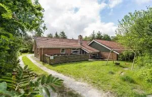 Beautiful Home In Ringkøbing With Sauna - Halkær