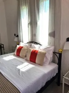 Mum's Yard - Pírgos