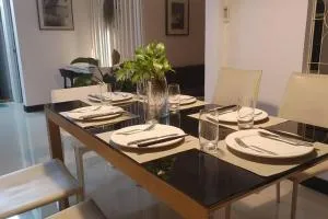 曼谷辉煌 旺中带静 带庭院的3个房间独立别墅 - Bang Rak