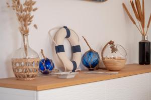 Maisons de vacances Maison St Brice Terrasse lits en 160 Confortable : photos des chambres