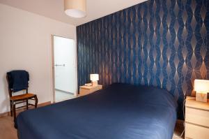 Maisons de vacances Maison St Brice Terrasse lits en 160 Confortable : photos des chambres