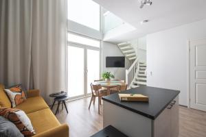 Ydinkeskustassa saunallinen huoneisto kahdessa tasossa