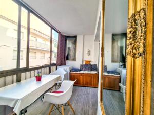 Ferienwohnung nahe Strand, Stadt und Yachthafen - frisch renoviert