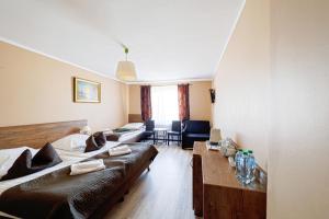 Superior Triple Room room in Stratos