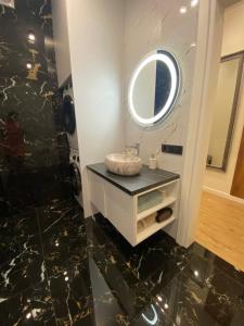 Авторський ремонт Апартаменти біля Щасливого,поруч озеро