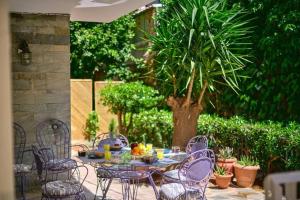 Gly3 65m2 sunshine oasis in Glyfada