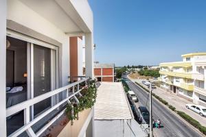 CosmoPolitan Residence