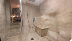 SUITE Rochamore troglodyte Romantique et Unique