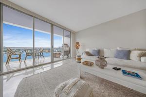 Relaxation at its Finest Water-view in Golden Bay with FREE PARKING