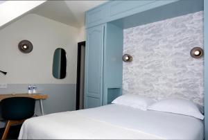 Hotels The Originals City, Hotel Armen Le Triton, Roscoff : photos des chambres