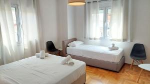 Sunny apartment in Acropolis