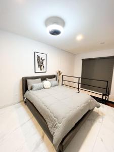 Spacious & Beautiful 1-Bdrm W-Pool Condo Diana