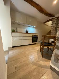Zofia appartements - Appartement avec cour privee #1 : photos des chambres