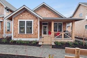 Salt and Vine Cottage by Seabrook Hospitality