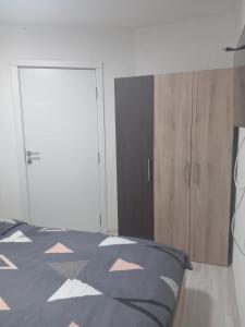 Alek Apartman