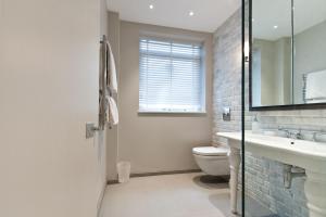 3 Bedroom Apartment Knightsbridge