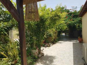 Ibiscus Cottage in Paradisi near the Beach