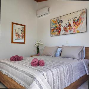 Ibiscus Cottage in Paradisi near the Beach