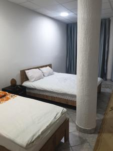 Eni Rooms 2