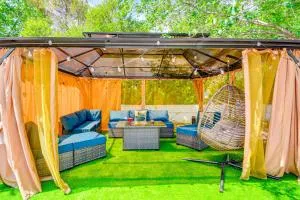 Hot Tub and Sauna Dewey Getaway with Community Perks - Humboldt