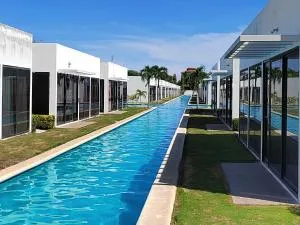 Village at the Pool 27 - 埃尔巴列德安通