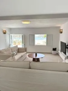 Noema Seafront House Lipsi - Lipsí