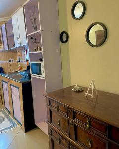 Topside cottage