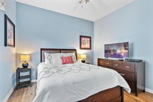 Paradise Palms 5 Bedroom Vacation Home 8965