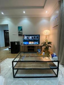 شقة عصرية في موقع مميز دخول ذاتي