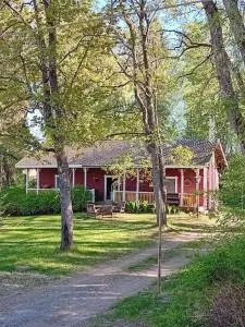 Bobackan pihatorpan aitat - Laitikkala