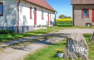 3 Bedroom Amazing Home In Vollsjö