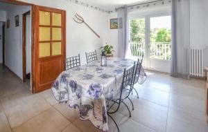 Gorgeous Home In Sorgues With Wifi
